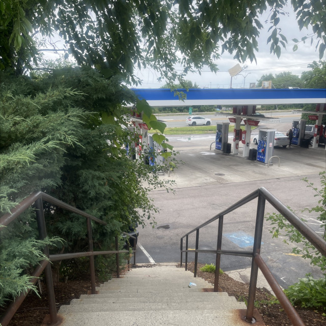 Steep rail gas station 