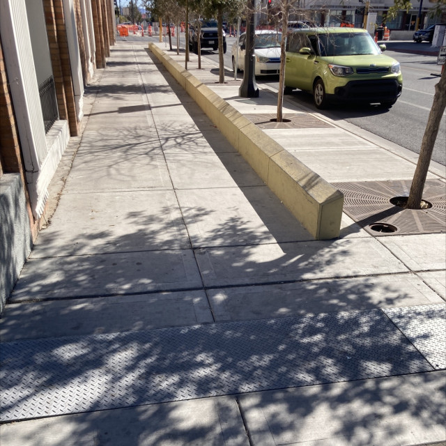 Angled ledge