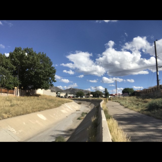 Bank to wall ride 