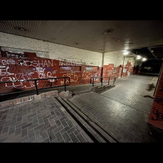 Gap to rail