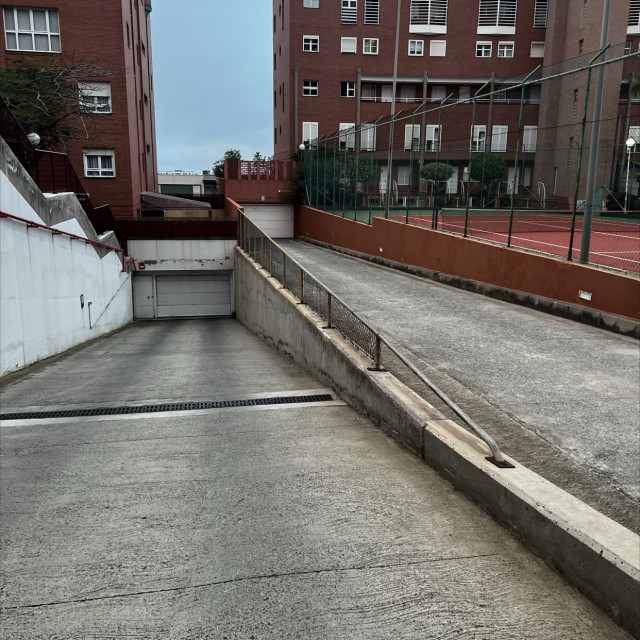 Low to high rail