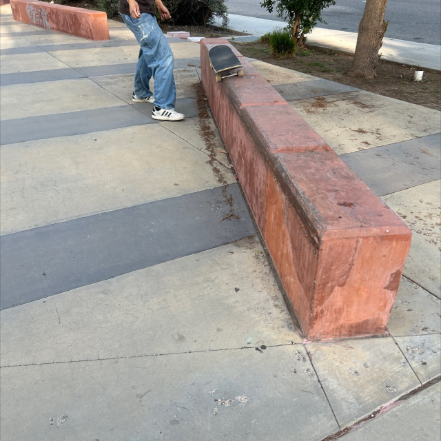 Reseda park ledges 