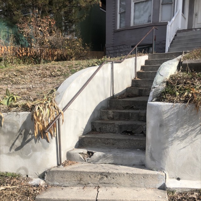 Rail to ledge 