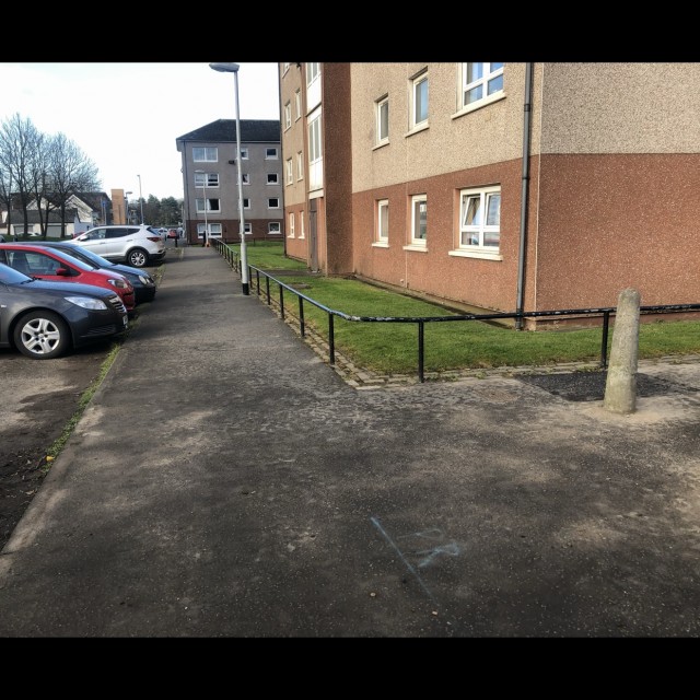Flat rail gap