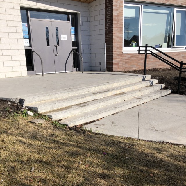 4 stair onto flat ground 