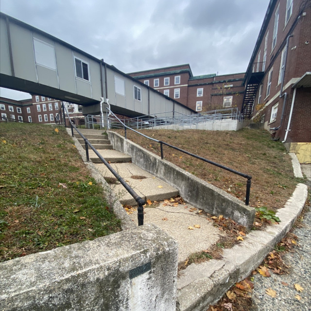 Soldiers home cap rail