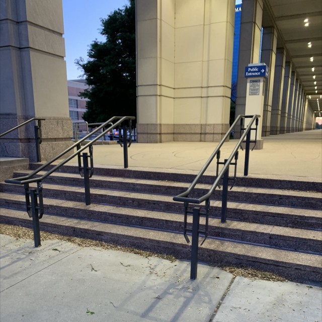 5 stair with rails