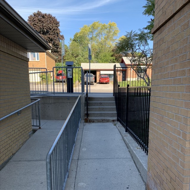 5 set with handrail