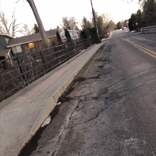 Buttery curb