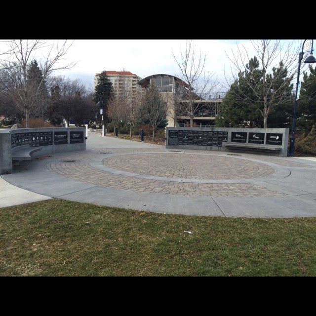 Centennial plaza c ledges