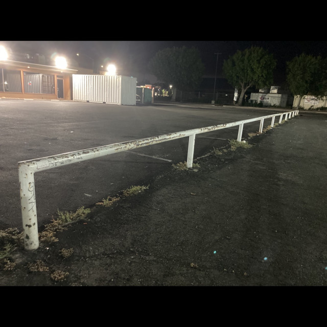 Flat Round Rail