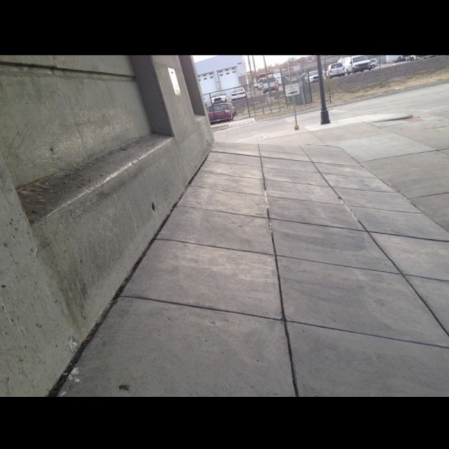 Bank to ledge wall