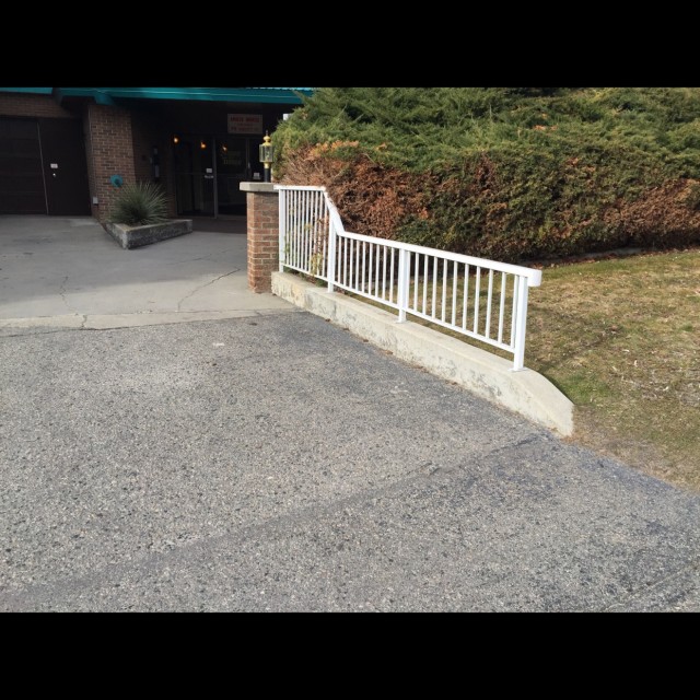 Low flat bar