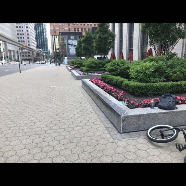 Ally Building Ledges  