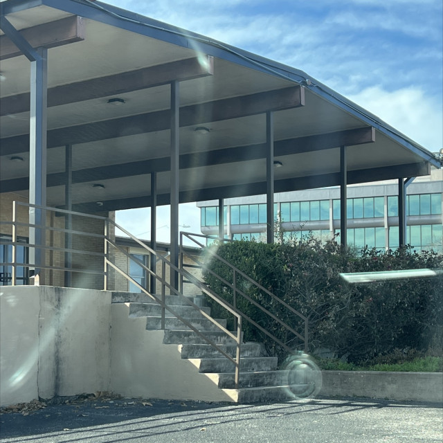 8stair and handrail 