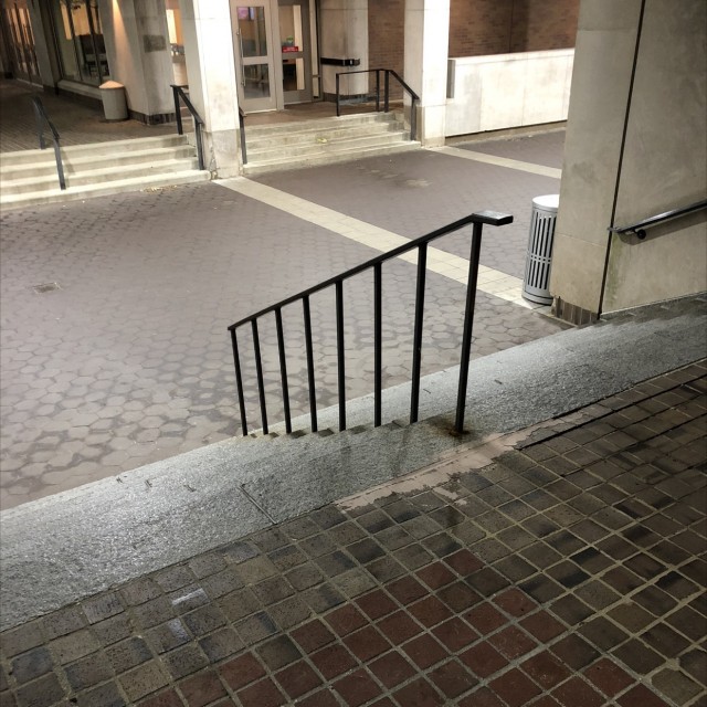 Prime down rail