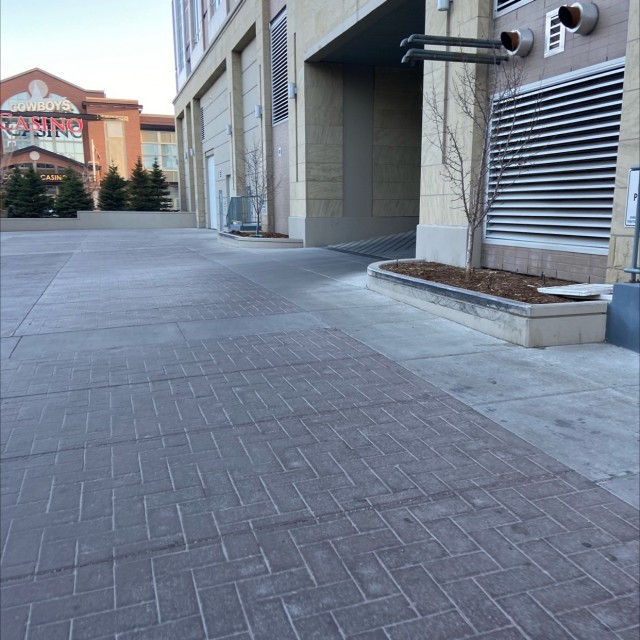 Perfect plaza