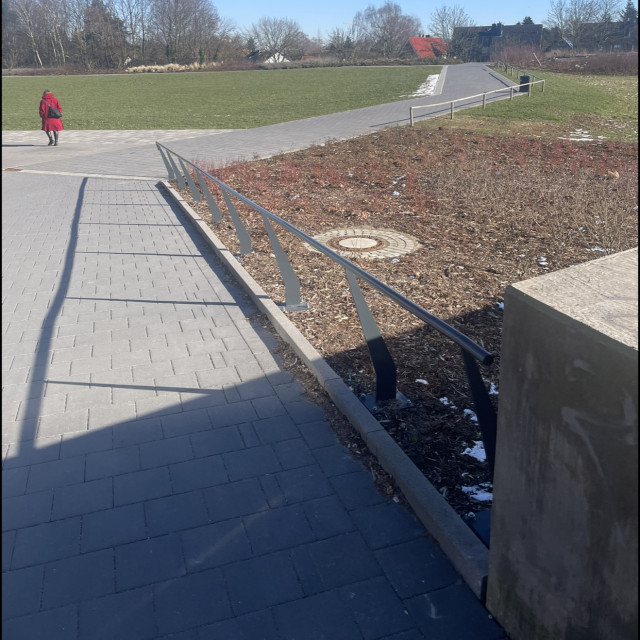 small handrail