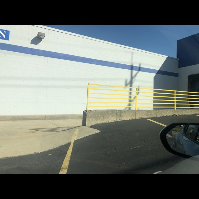 Kicker to tall lefty rail