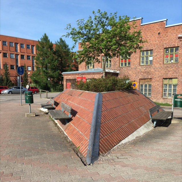 Tiksin pyris