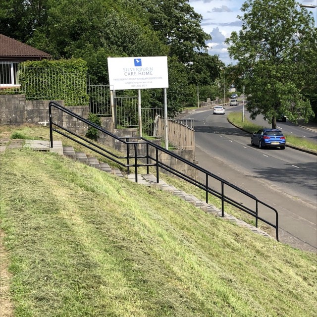 Gap rail