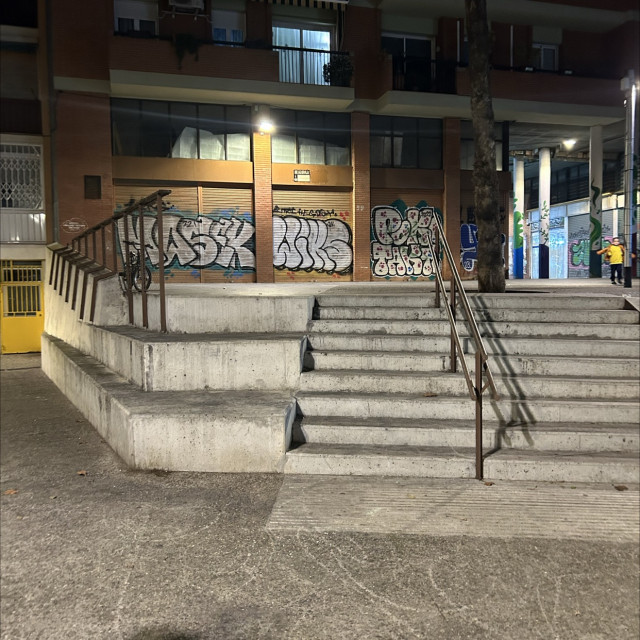 Rail and 3 block