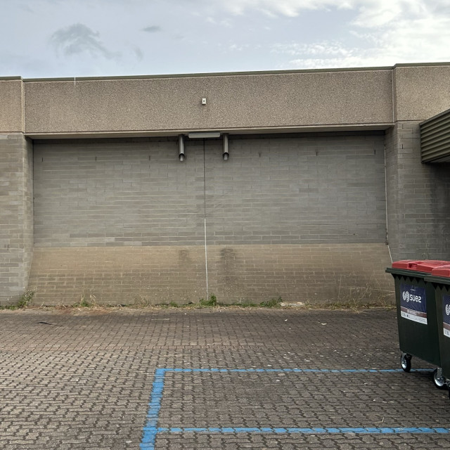 Steep bank wall
