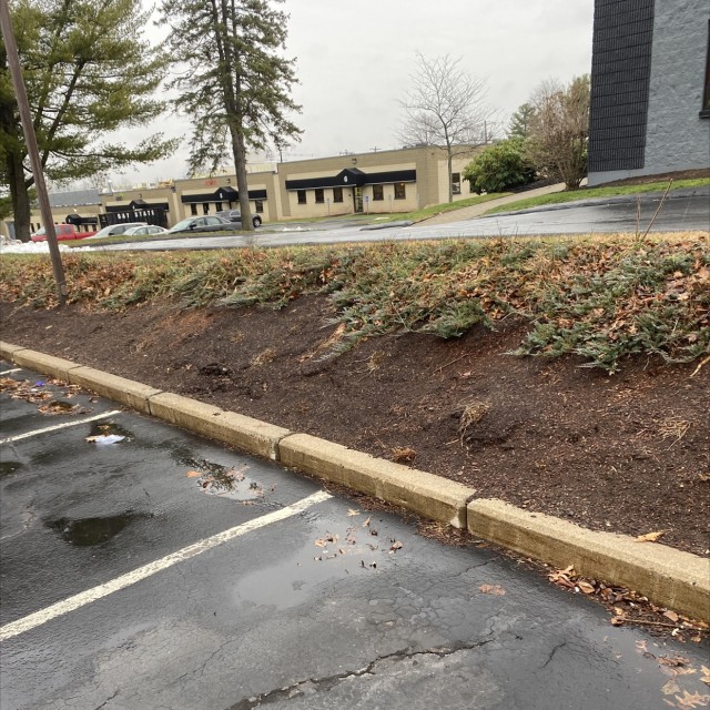 Gap to parking lot