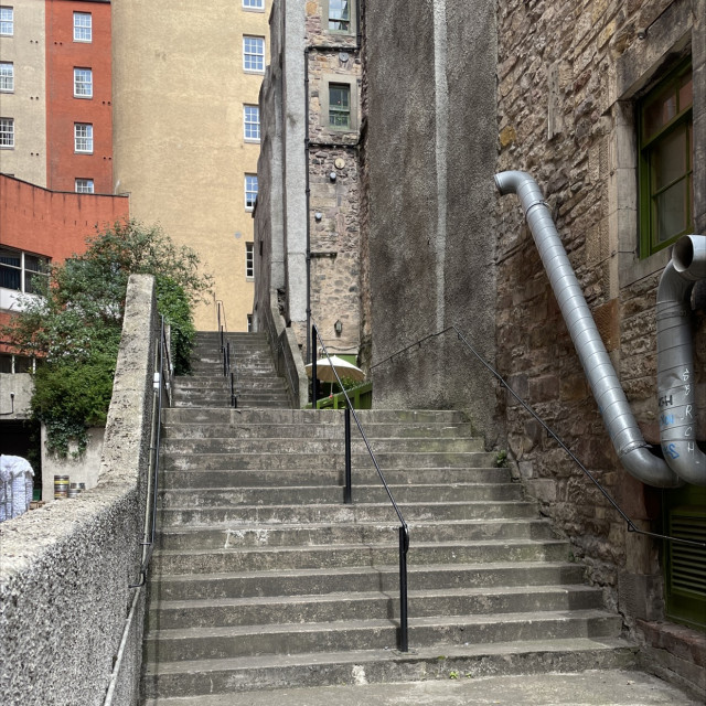 Rail 