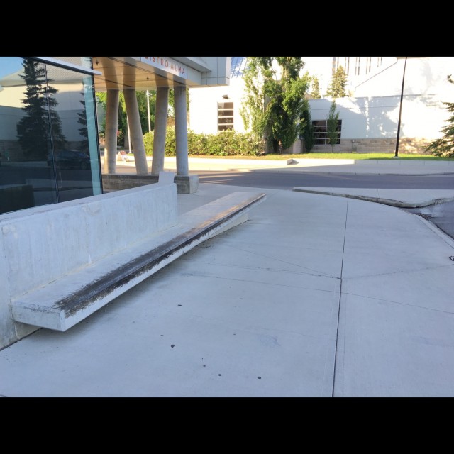 U of C hotel alma ledge