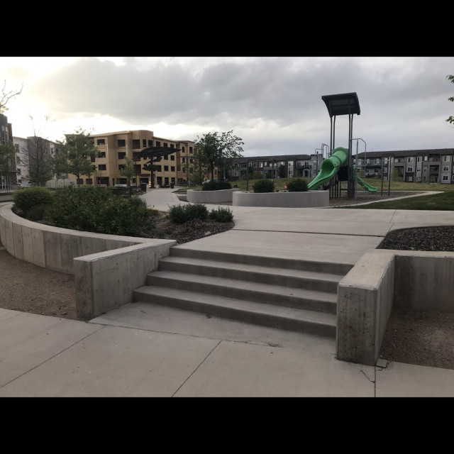 4 stair / ledges