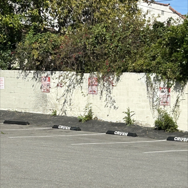 Crush wall 