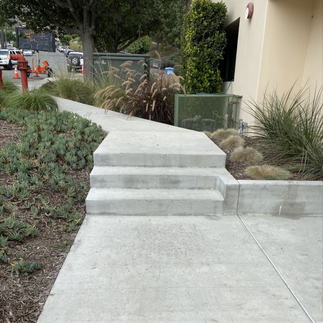635 3 set and Slappy Curb