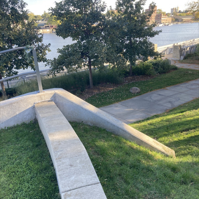 Burpee 13ft gap, handrail, 21 stair handrail