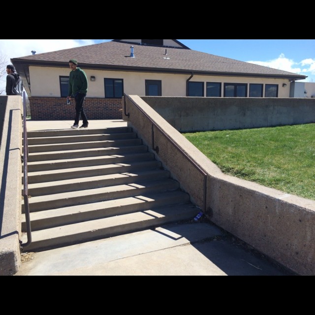 Ledge rail