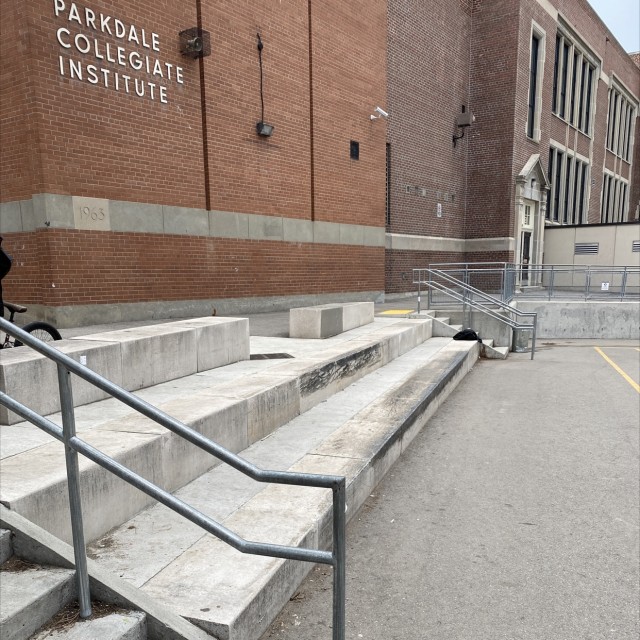 Parkdale school ledges 