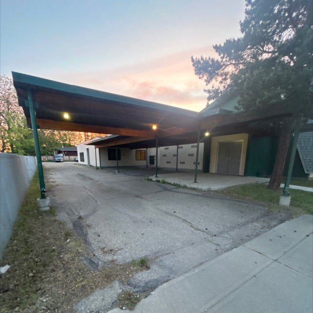 Hillcrest church plaza