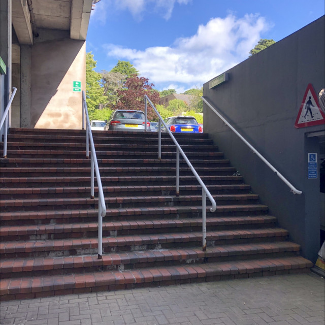 Holiday inn rail
