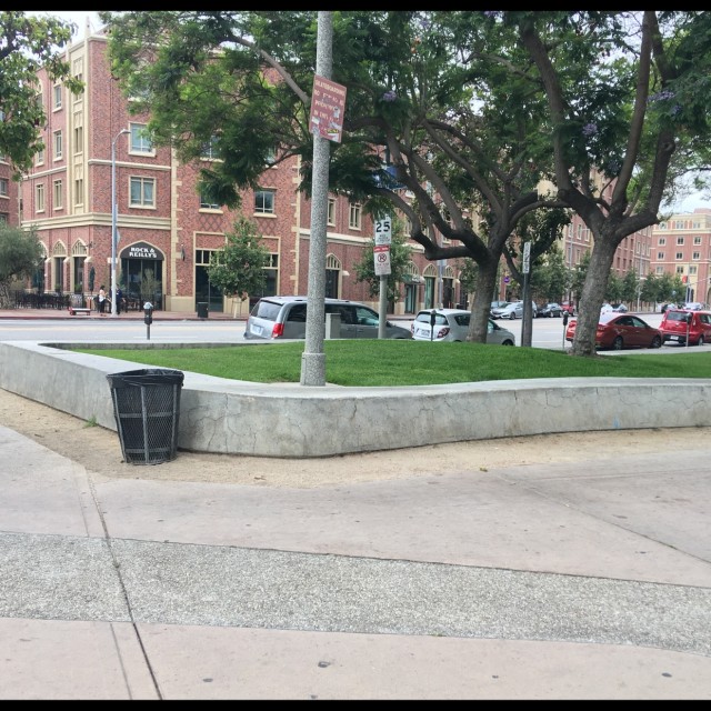 USC Trash Can Gap