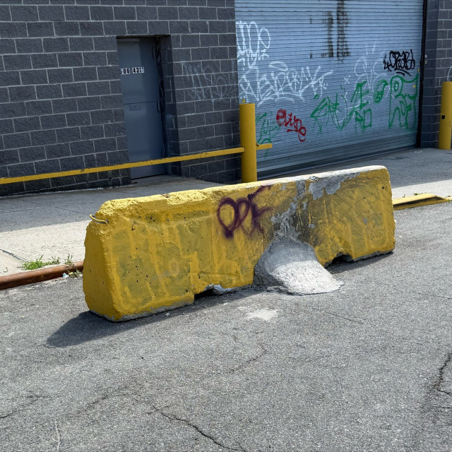 Jersey barrier