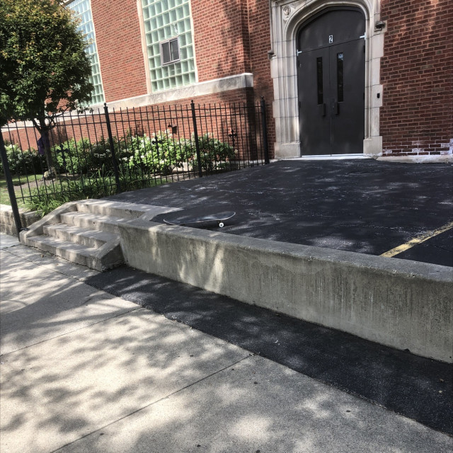 Big ledge and 4 stair with Run up and rollaway 