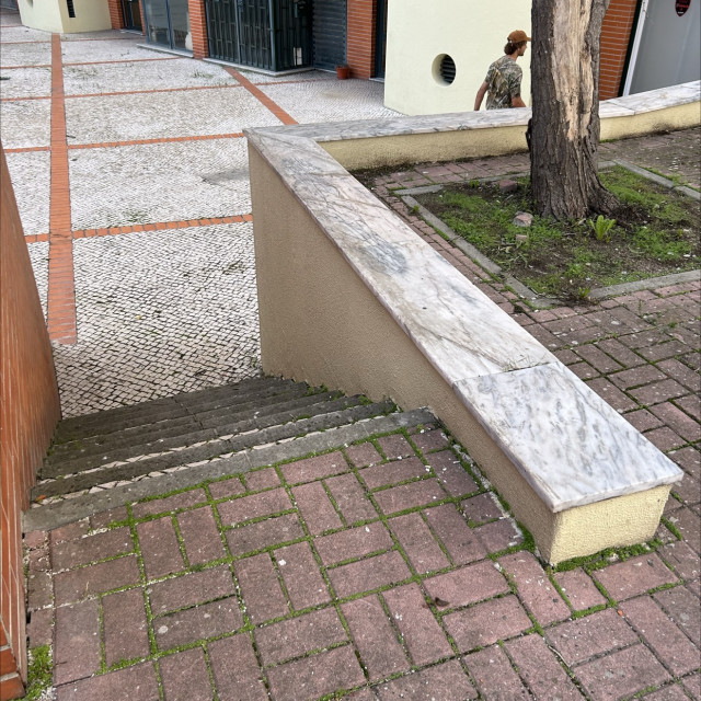 Out ledge 