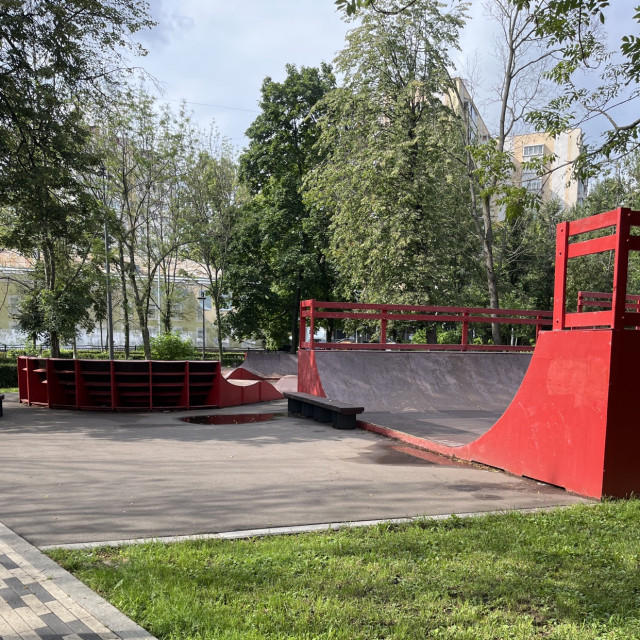 Kladbi Ramp and pump