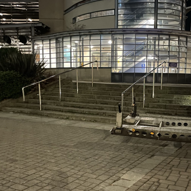 Hotel rails