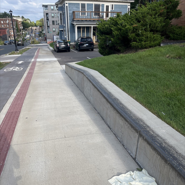 A frame ledge 