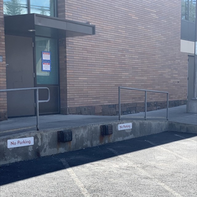 Loading dock 