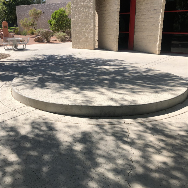 UNLV Circle Manny Pad