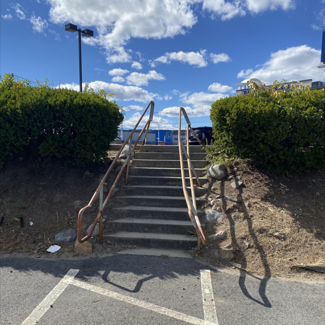Crash out rails