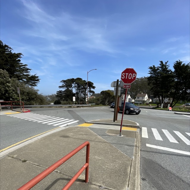 Golden gate manny pad