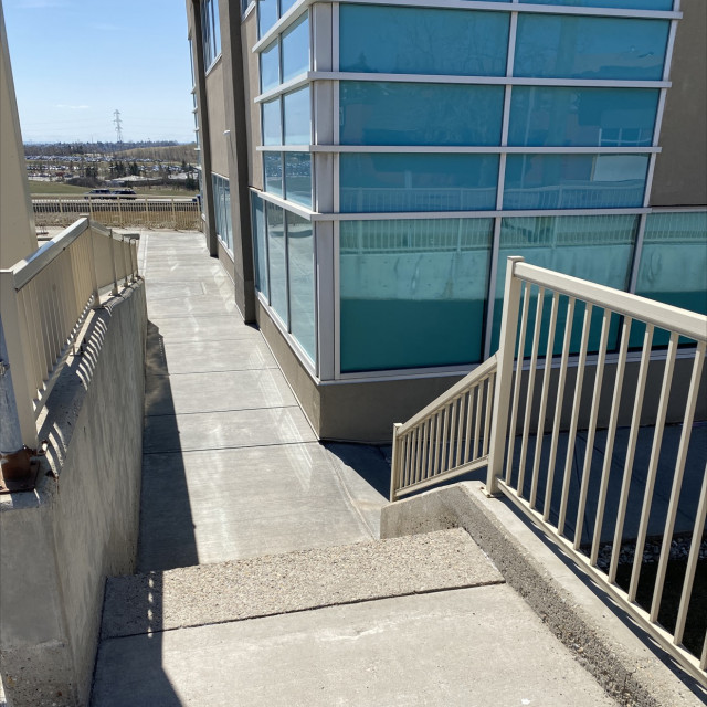 Gnarly & steep 5 stair flat bar 